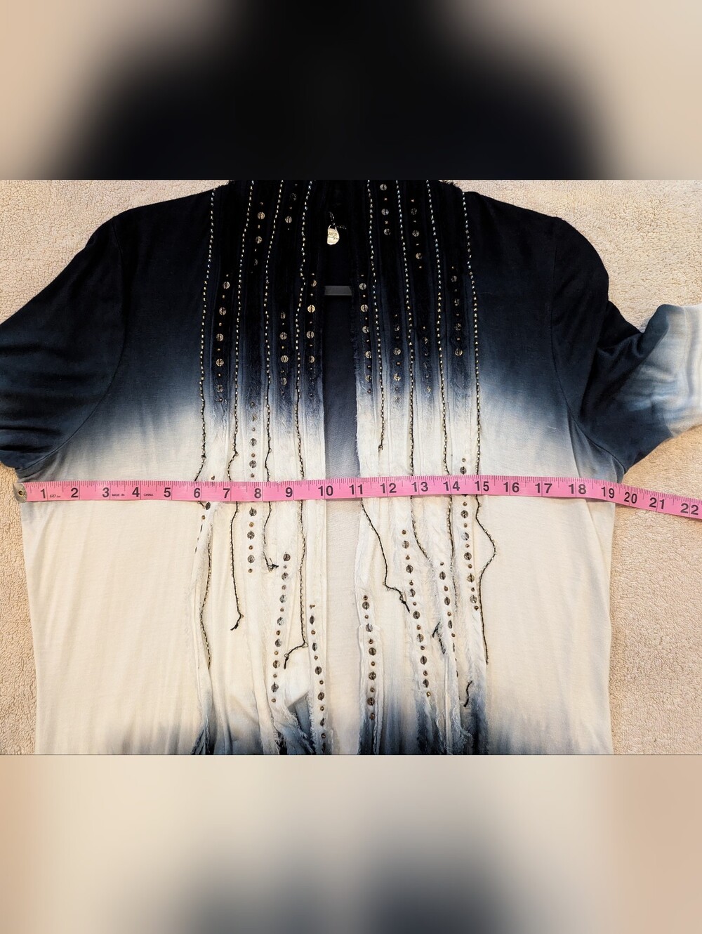 $25 BKE Boutique Size M- Ombre Dyed Embellished Cardigan Duster Navy White EUC - Picture 6 of 8